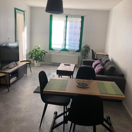 Superbe Appartement En Plein Centre Ville. ラ・ロッシュ＝シュル＝ヨン エクステリア 写真