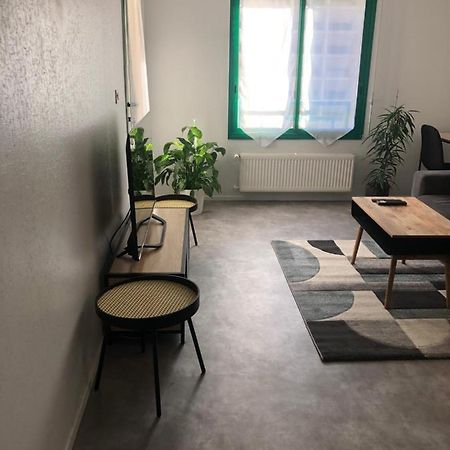 Superbe Appartement En Plein Centre Ville. ラ・ロッシュ＝シュル＝ヨン エクステリア 写真